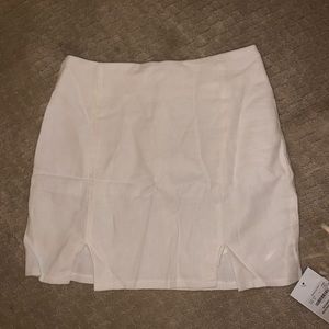 Never worn! Ordered online & didn’t fit!